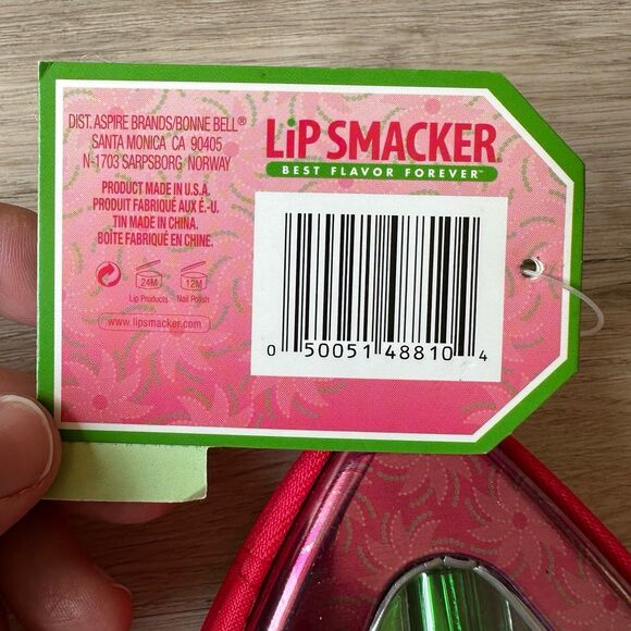 Lip Smacker Winter Treats Lip & Nail Collection Set Candy Cane Red Confetti - Picture 6 of 8